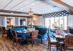 Redwoods Grill & Bar